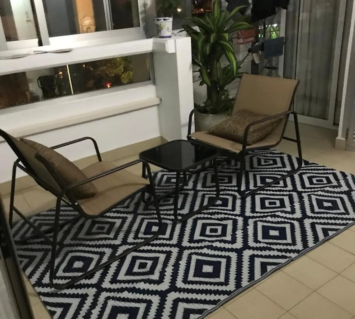Apt Centro Playa Con Piscina Marbella Spain