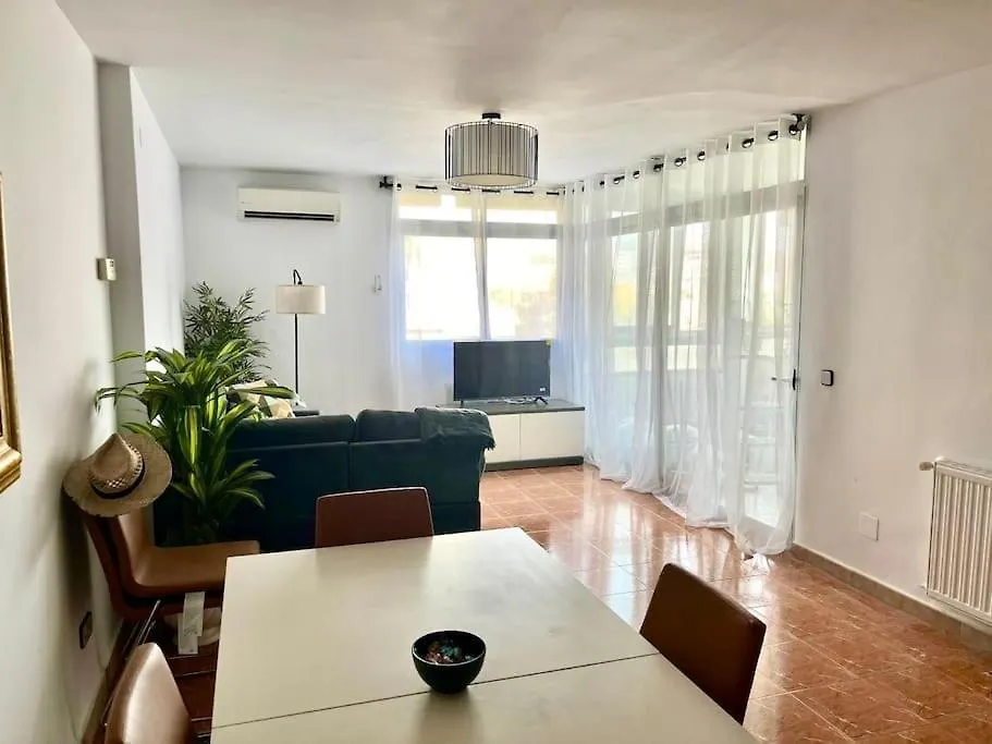 Apt Centro Playa Con Piscina Marbella Apartment